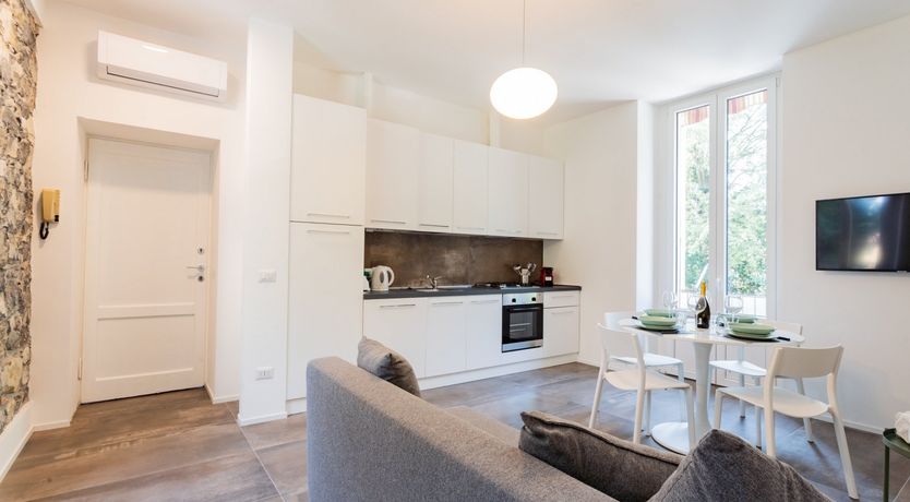 Photo of The White Dove