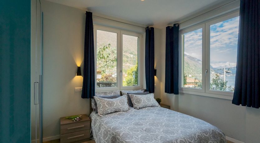 Photo of Lakeside Mosaic