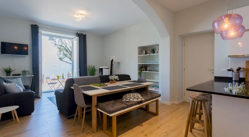 Photo of Lakeside Mosaic