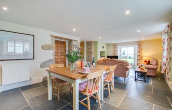 The West Wing 2, Trenarlett Farm Holiday Cottage