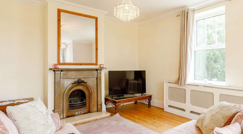 Photo of 5 Bed in Sawtry