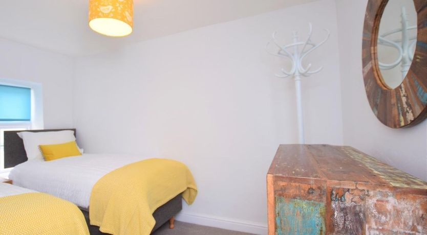 Photo of 2 Bed in Appledore