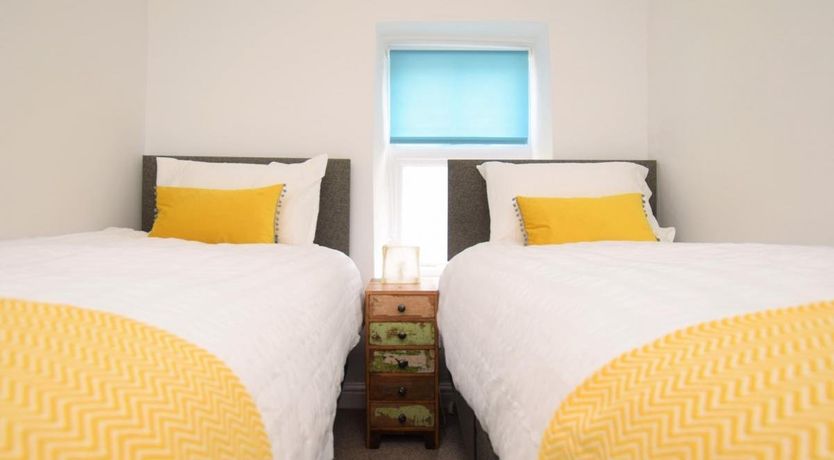 Photo of 2 Bed in Appledore