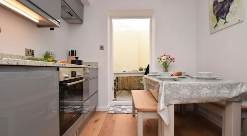 Photo of 2 Bed in Appledore