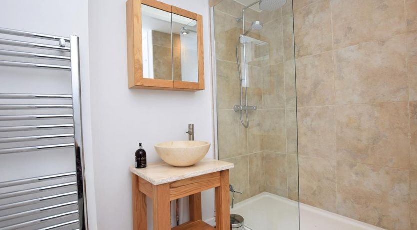 Photo of 2 Bed in Appledore