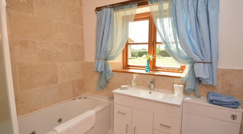 Photo of 2 Bed in Wedmore