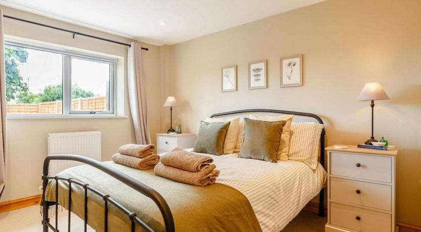 Photo of 1 Bed in Edington