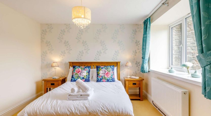 Photo of 2 Bed in Ilfracombe