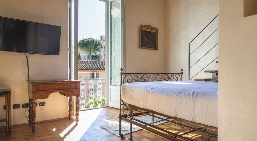 Photo of Eyes To The Sky