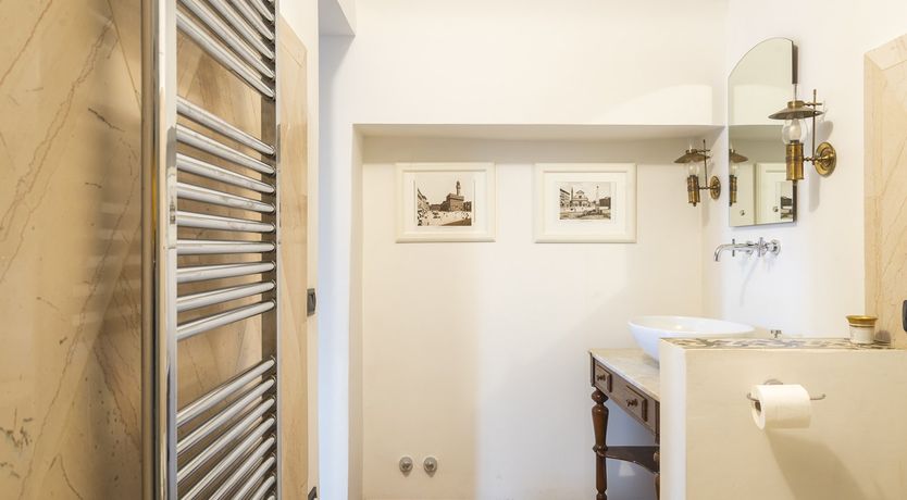 Photo of Eyes To The Sky