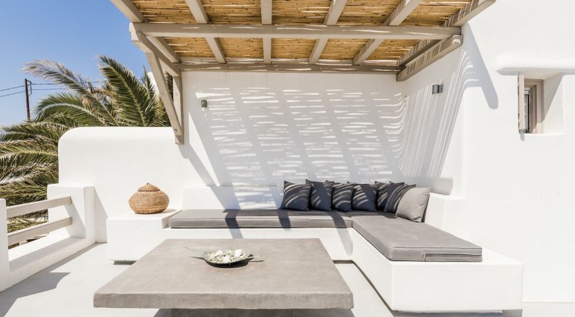 Photo of Zeus’ Kiss