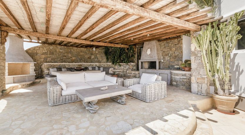 Photo of Zeus’ Kiss