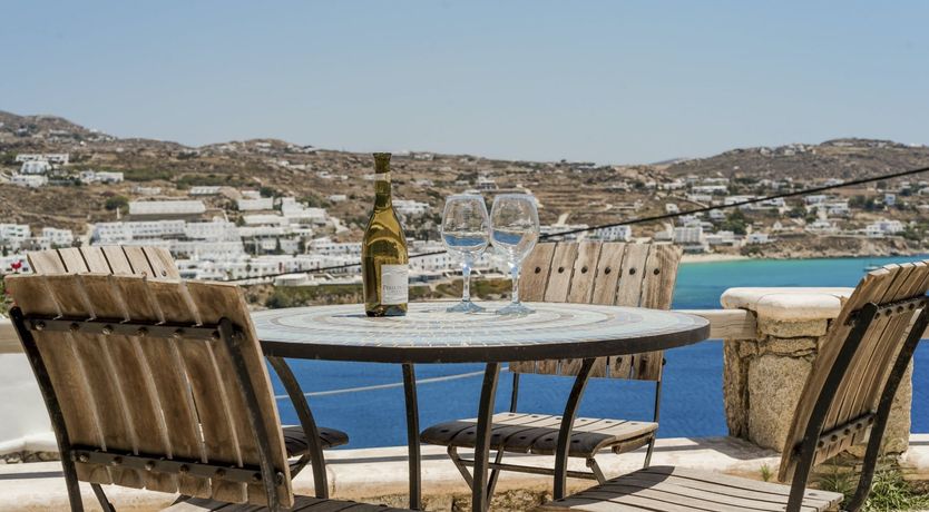 Photo of Zeus’ Kiss