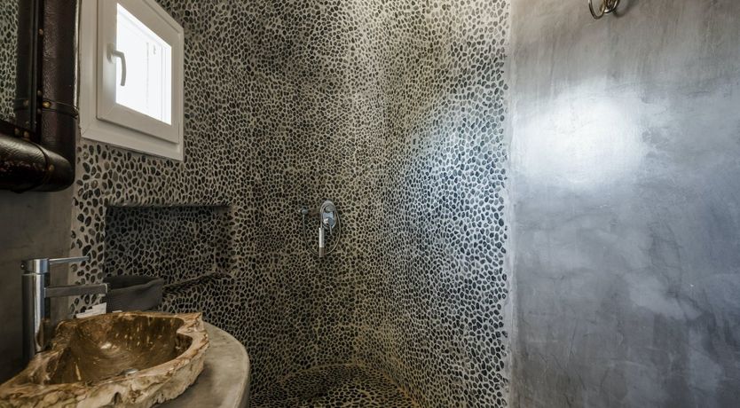 Photo of Zeus’ Kiss