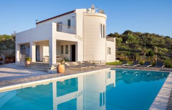 The Secret Olive Grove Villa