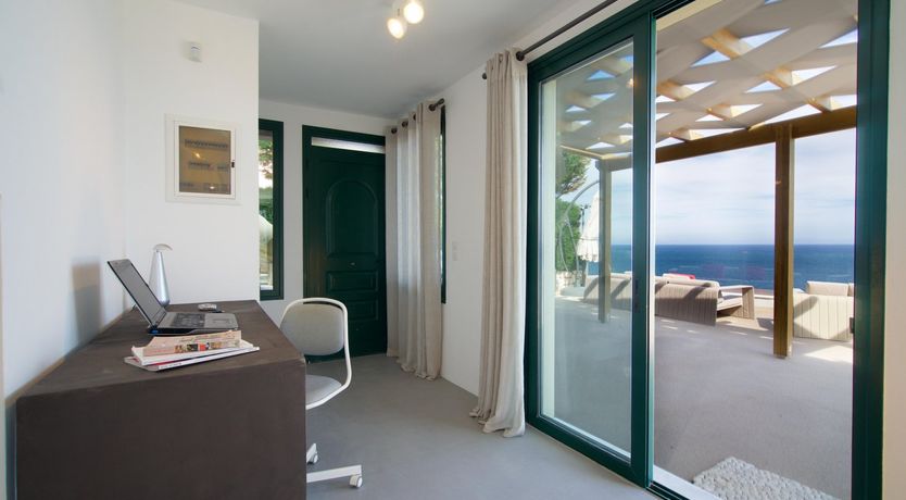 Photo of Pebble Blue