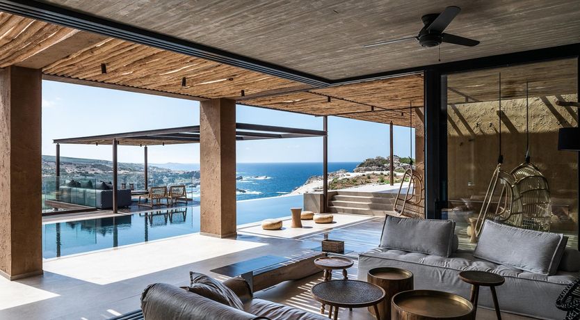 Photo of The Mountain Hugger