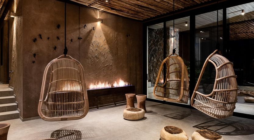 Photo of The Mountain Hugger