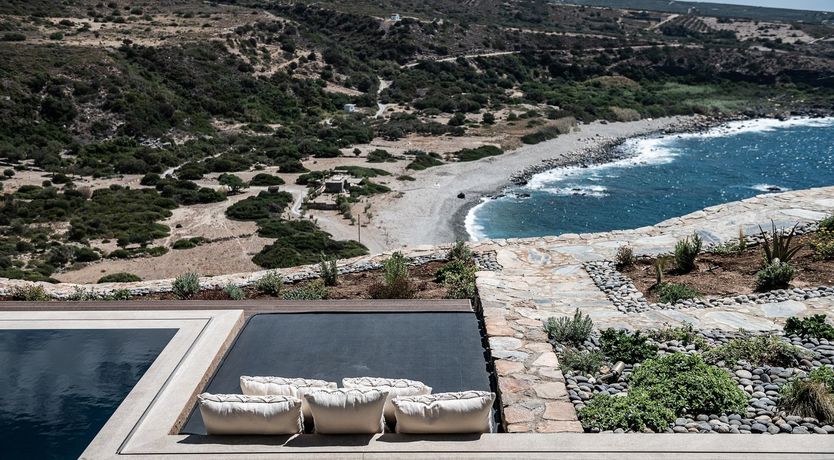 Photo of The Mountain Hugger