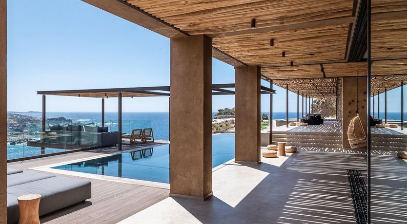 Photo of The Mountain Hugger