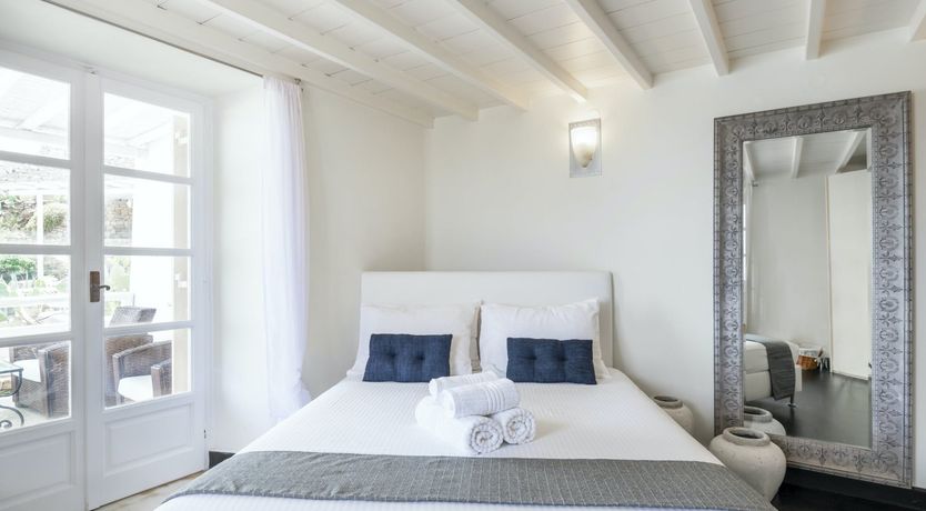 Photo of The Duchess of Mykonos