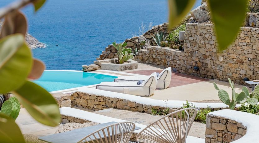 Photo of The Duchess of Mykonos