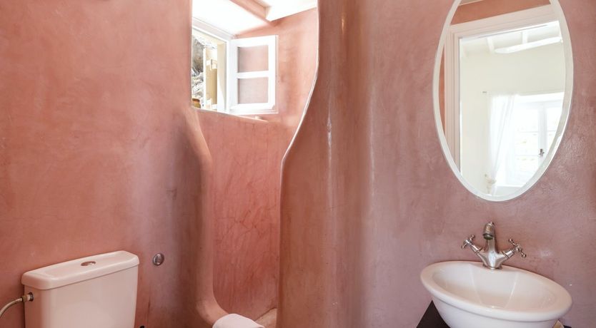 Photo of The Duchess of Mykonos