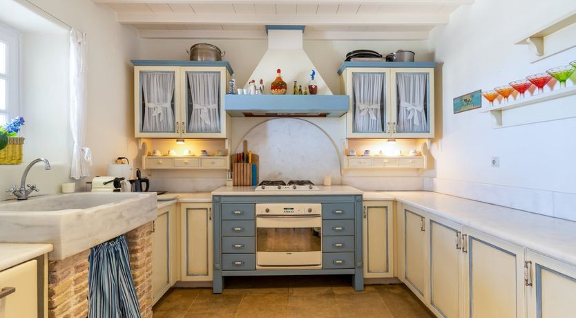 Photo of The Duchess of Mykonos