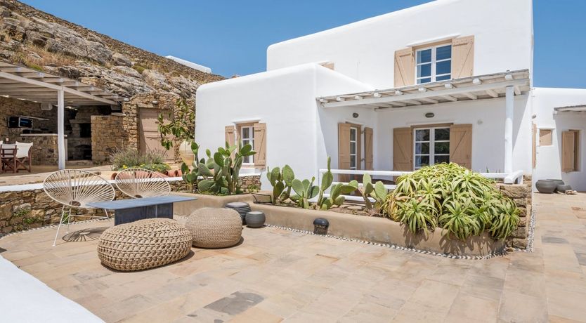 Photo of The Duchess of Mykonos