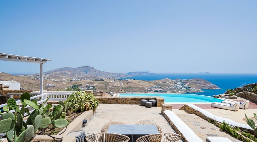 Photo of The Duchess of Mykonos