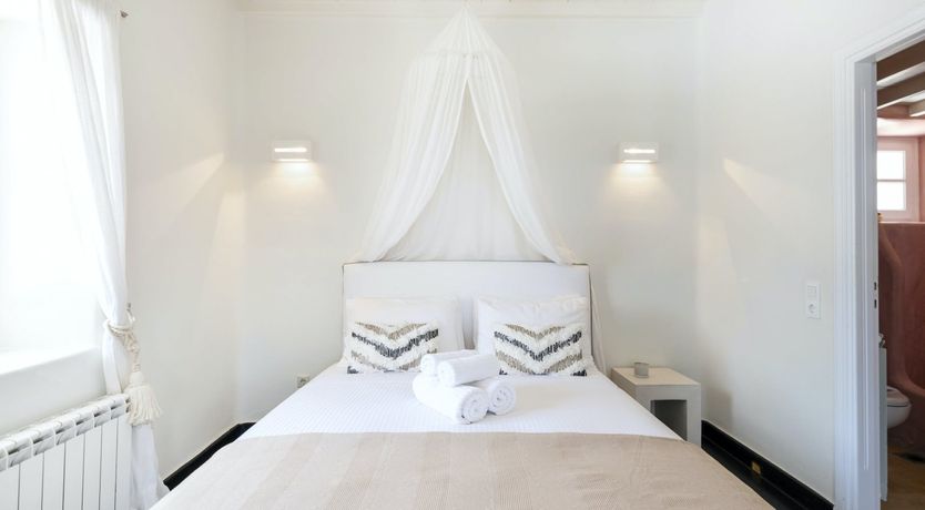 Photo of The Duchess of Mykonos