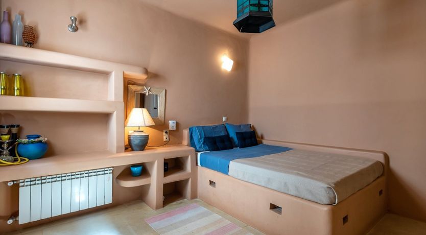 Photo of The Duchess of Mykonos