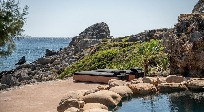 Photo of Zeus's Thunderbolt