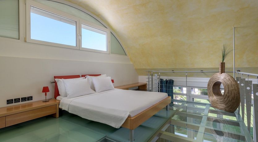 Photo of Ode On A Grecian Urn