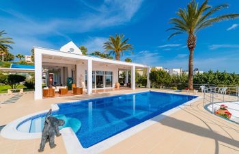 Ode On A Grecian Urn Villa
