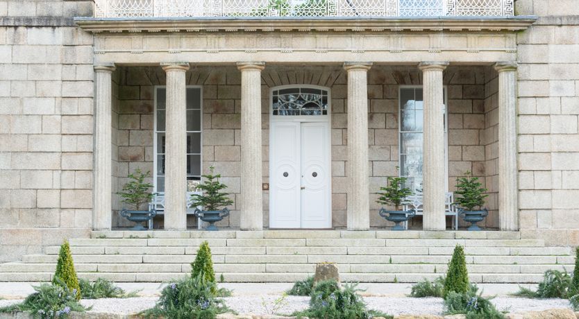 Photo of Gowns & Grandeur