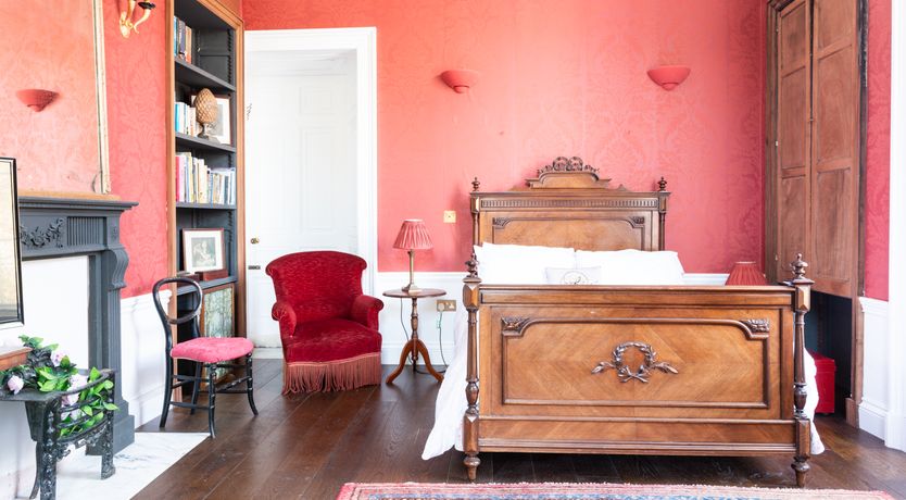 Photo of Gowns & Grandeur