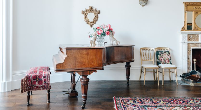 Photo of Gowns & Grandeur