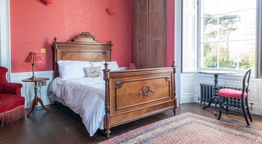 Photo of Gowns & Grandeur