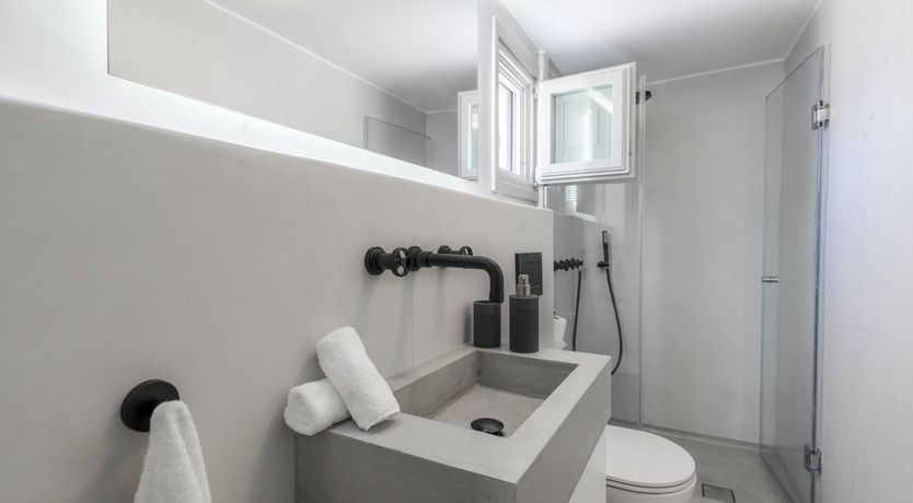 Photo of Heaven's Edge