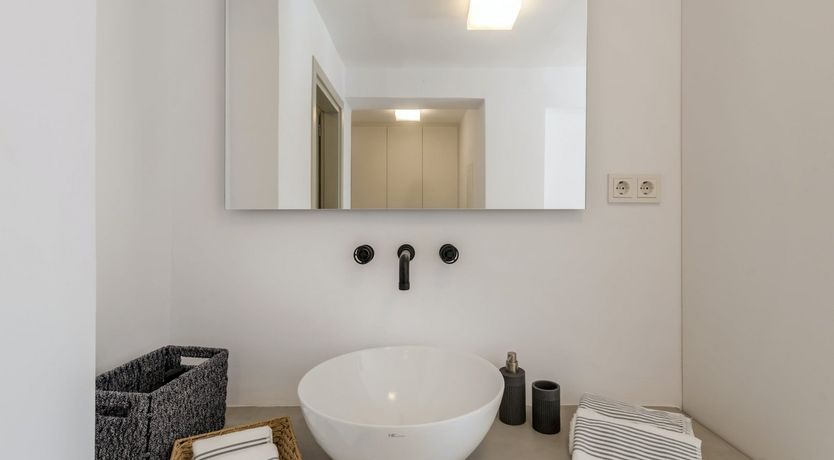 Photo of Heaven's Edge