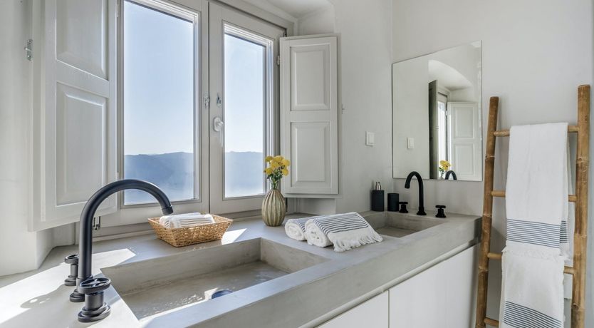 Photo of Heaven's Edge