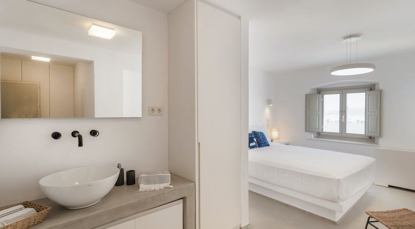 Photo of Heaven's Edge