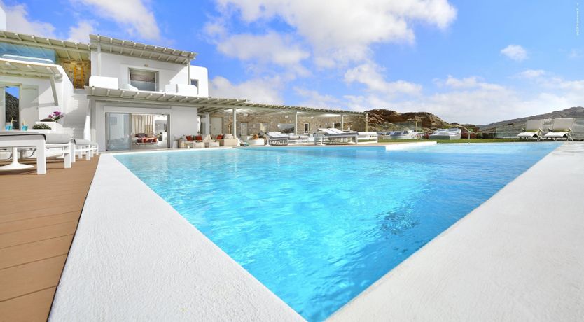 Photo of Turquoise Eclipse