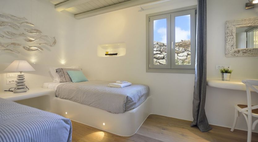 Photo of Turquoise Eclipse