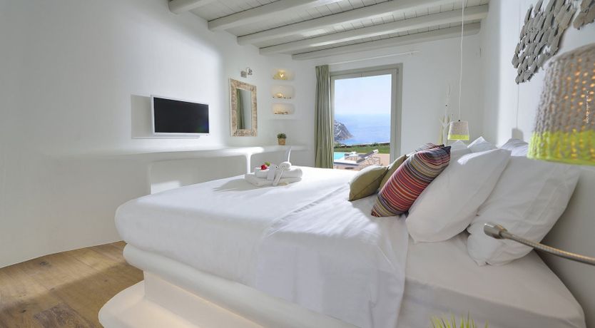 Photo of Turquoise Eclipse