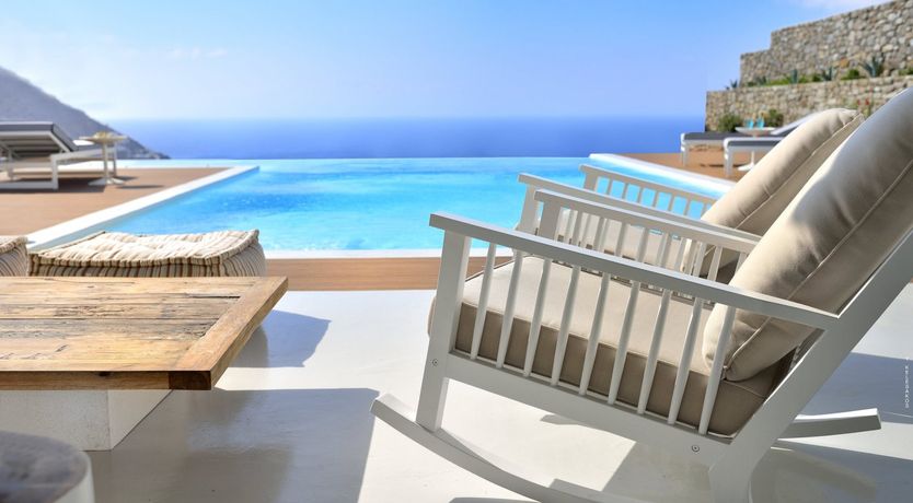 Photo of Turquoise Eclipse