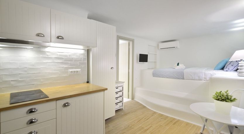 Photo of Turquoise Eclipse