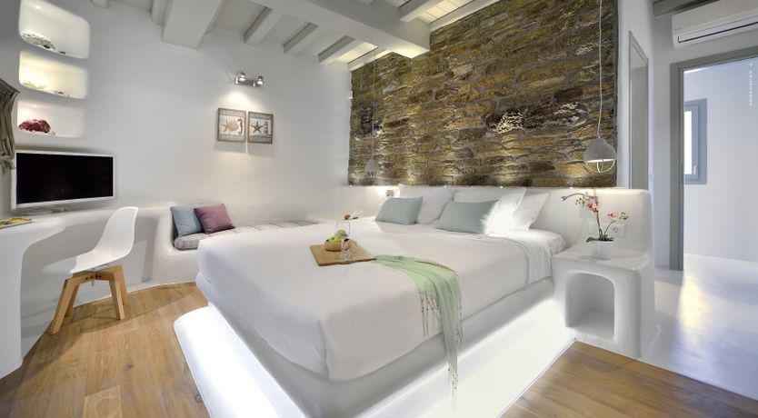 Photo of Turquoise Eclipse