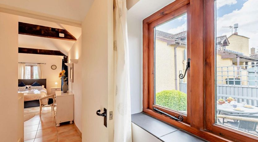 Photo of 1 Bed in Sampford Peverell